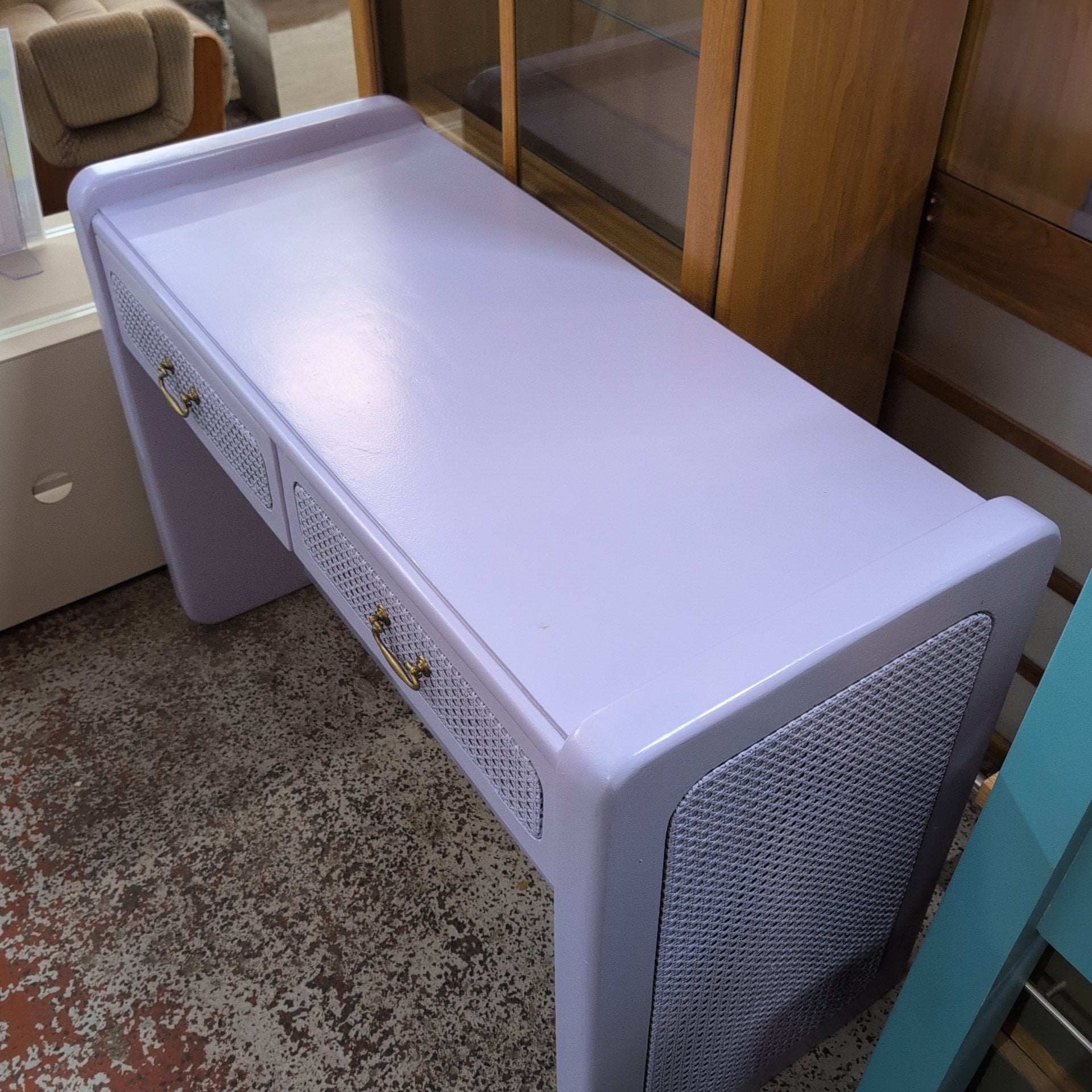 HMP Bristol Dressing Table